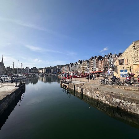 Appartement les hirondelles Honfleur Extérieur photo